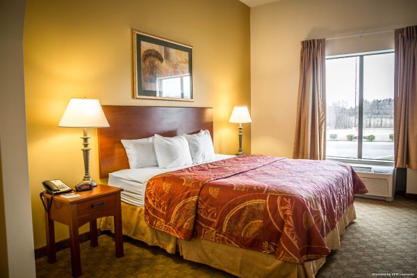 Holiday Inn Express & Suites CLEAR SPRING (Ashton)
